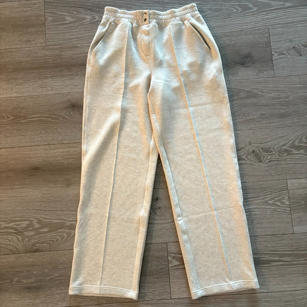 NWT Spanx Womens Heather Cream Brushed Airessentials Straight Leg Pants Size M